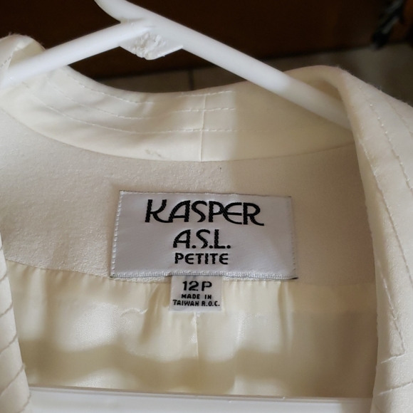 Euc two piece Kasper suit - Picture 6 of 8